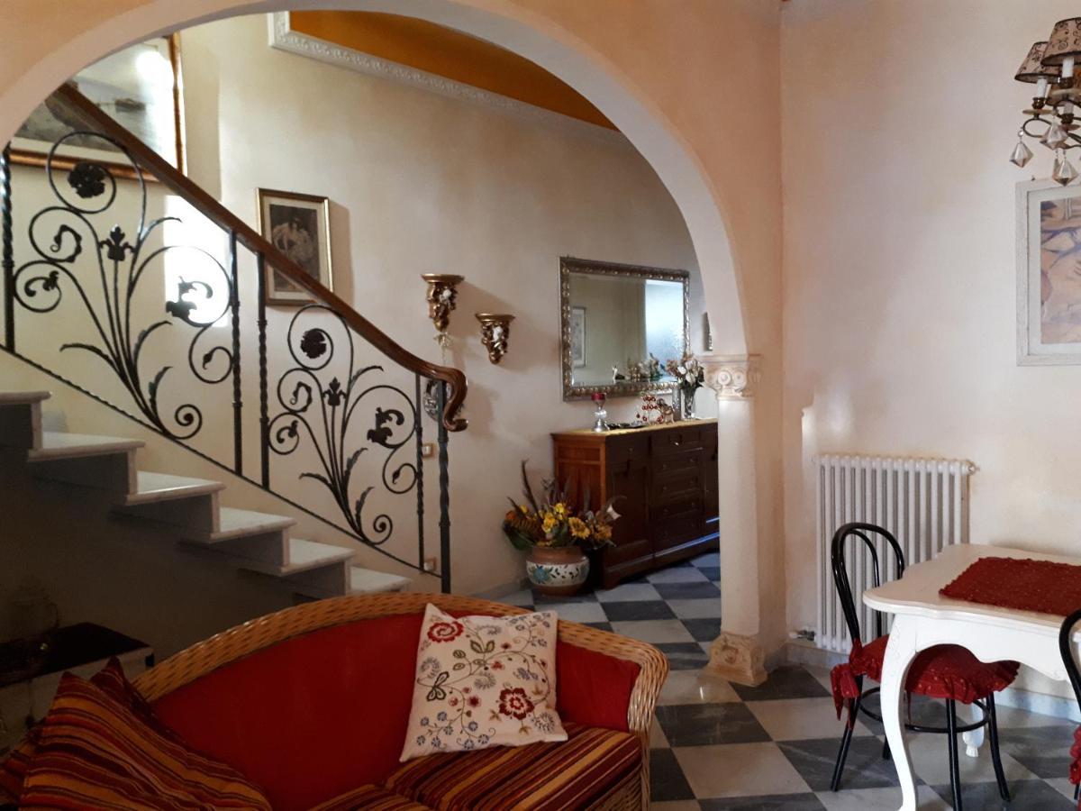 Villino San Martino 350M Dal Mare With Covered Parking เวียเรจโจ ภายนอก รูปภาพ