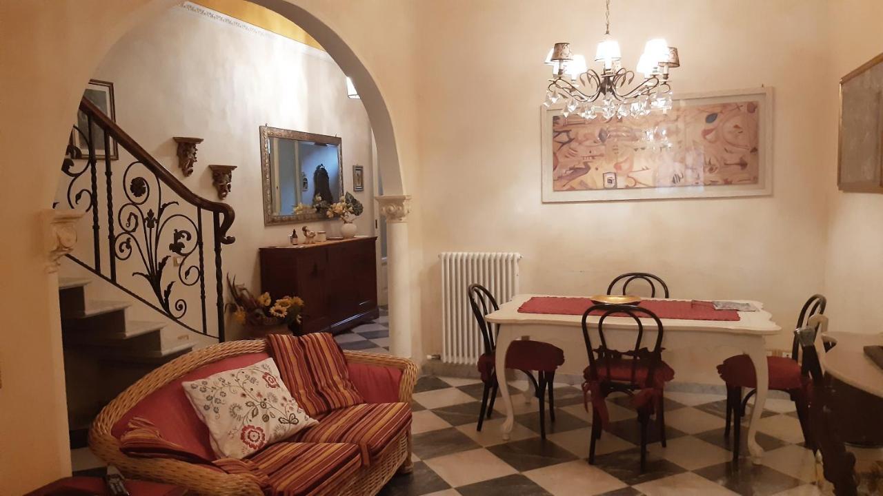 Villino San Martino 350M Dal Mare With Covered Parking เวียเรจโจ ภายนอก รูปภาพ