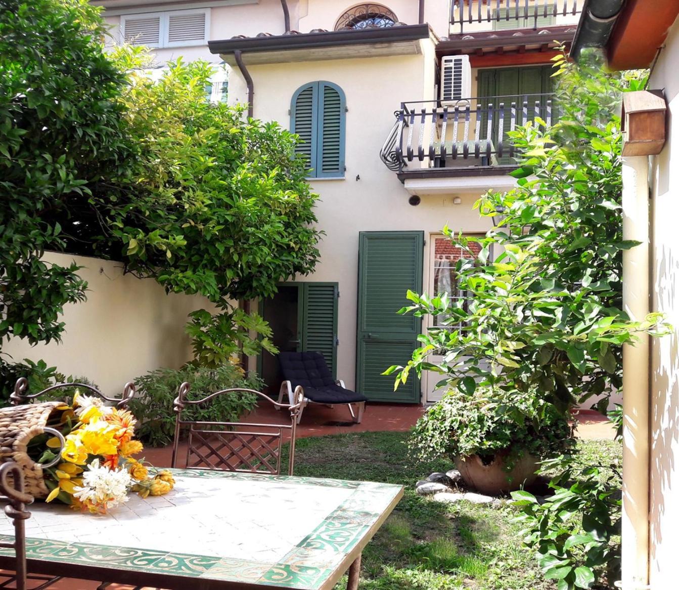 Villino San Martino 350M Dal Mare With Covered Parking เวียเรจโจ ภายนอก รูปภาพ
